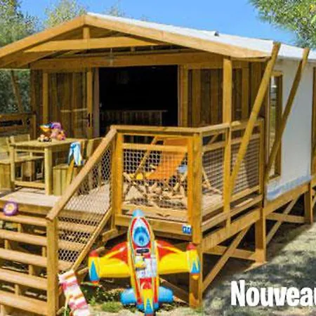 Campeggio Confortable, Animaux Admis - 4 Pers. - Api-1-52-2799 Grayan-et-l'Hopital